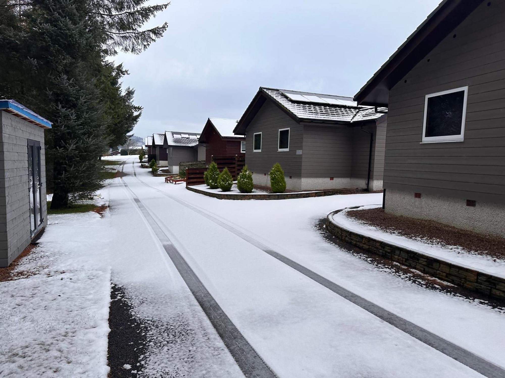 Woodlane Lodge With Private Hottub & Pool Table 邓弗里斯 外观 照片